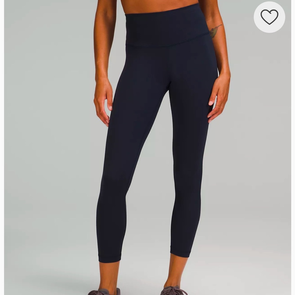 Lululemon Wunder Under 7/8 Length Navy Leggings size 2